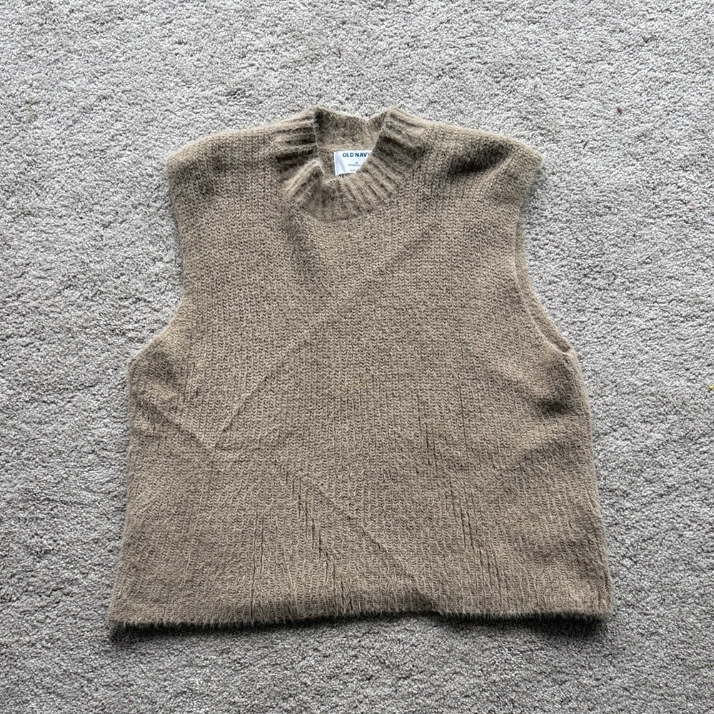 Old Navy Beige Knit Sleeveless V-Neck Sweater Vest